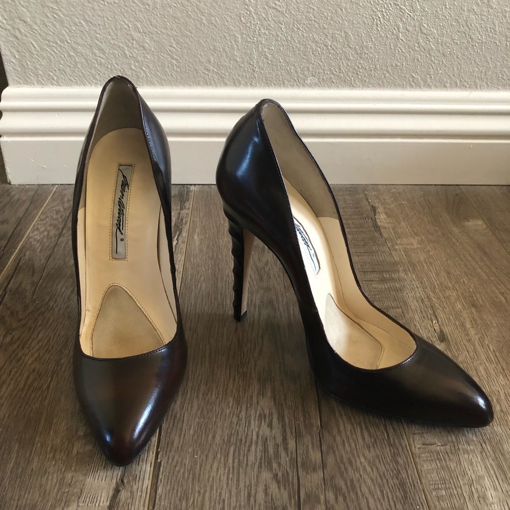 Brian Atwood pumps sz 36